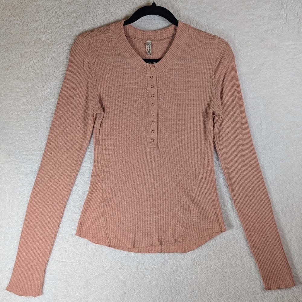 Free People Waffle Knit Henley Long Sleeve Top in Dusty Rose